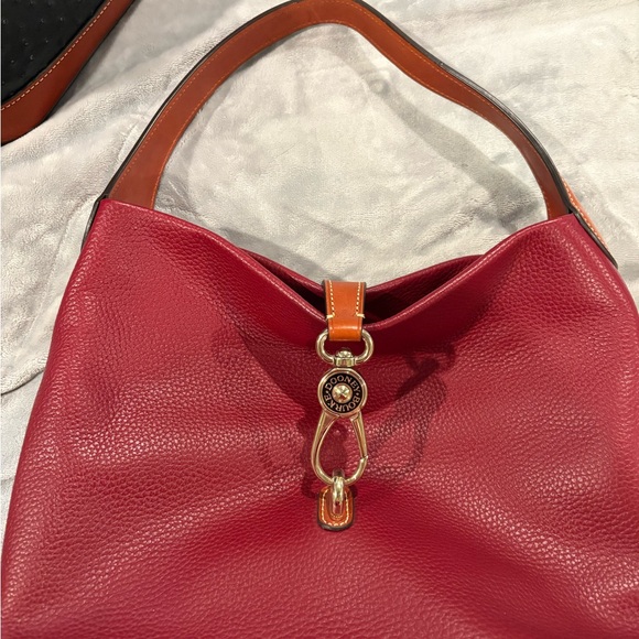 Dooney & Bourke Pebble Grain Hobo Bag with Dust Cover! ❤️ - Picture 2 of 8